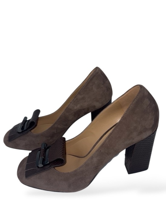MICHAEL Michael Kors Shoes - Michael Kors Gloria Kiltie Pump Shoes Chocolate Brown Suede Women’s 9